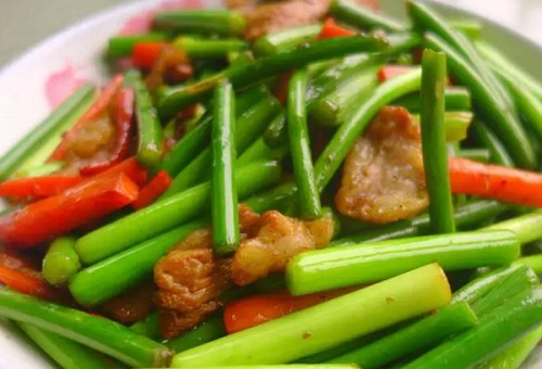 <b>烹饪，特别是炒菜，作为中华饮食文化的精髓之一，深受创业者们的青睐。那么，作为创业者，学炒菜去哪里学呢？</b>