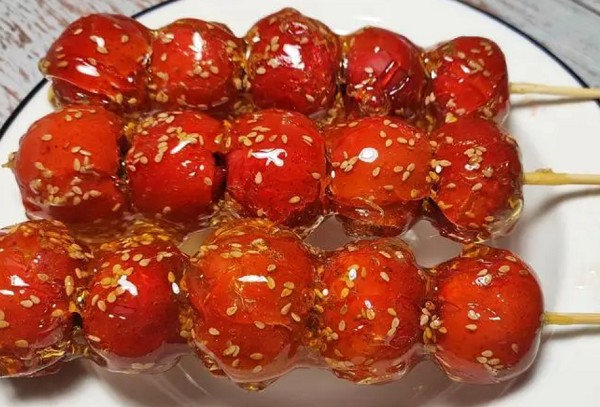 <b>糖葫芦，作为我国传统的特色小吃，以其独特的酸甜口感和可爱的外观深受大家喜爱。为了传承这一美食，让更多人了解并掌握正宗的糖葫芦制作技术，本文将为您详细介绍正宗糖葫芦技术培训的相关内容。</b>