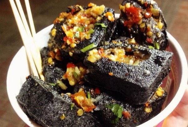 <b></b>