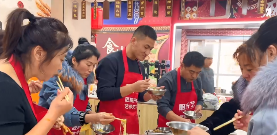 <b>学炒菜厨师哪家学校好</b>